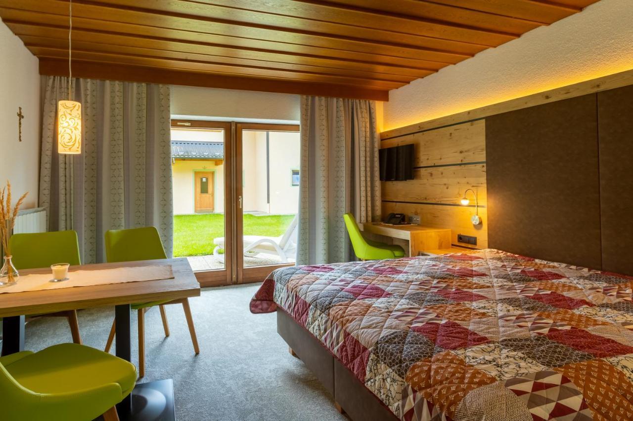 Kinderhotel Laerchenhof Obsteig Dış mekan fotoğraf