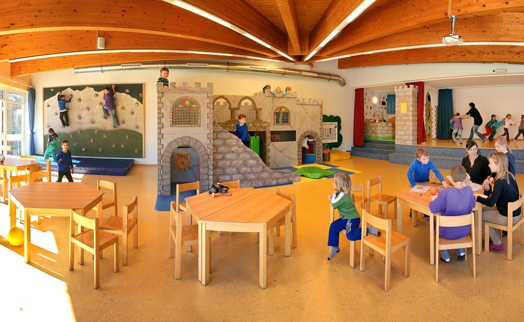 Kinderhotel Laerchenhof Obsteig Dış mekan fotoğraf